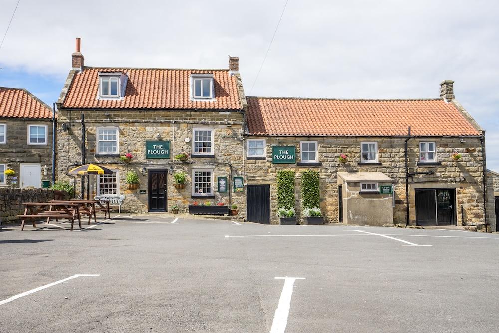 The Plough Hotel Sleights Exterior photo