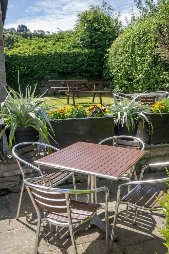 The Plough Hotel Sleights Exterior photo